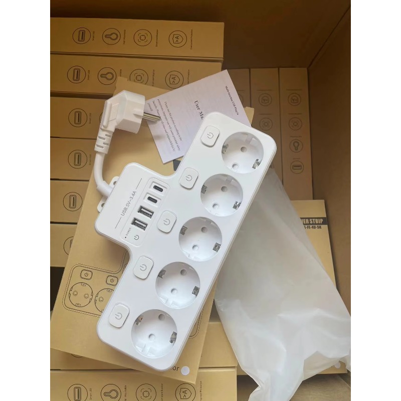 Multiprise multifonction à cor - Smart Power Strip 4 Outlet Usb avis et prix