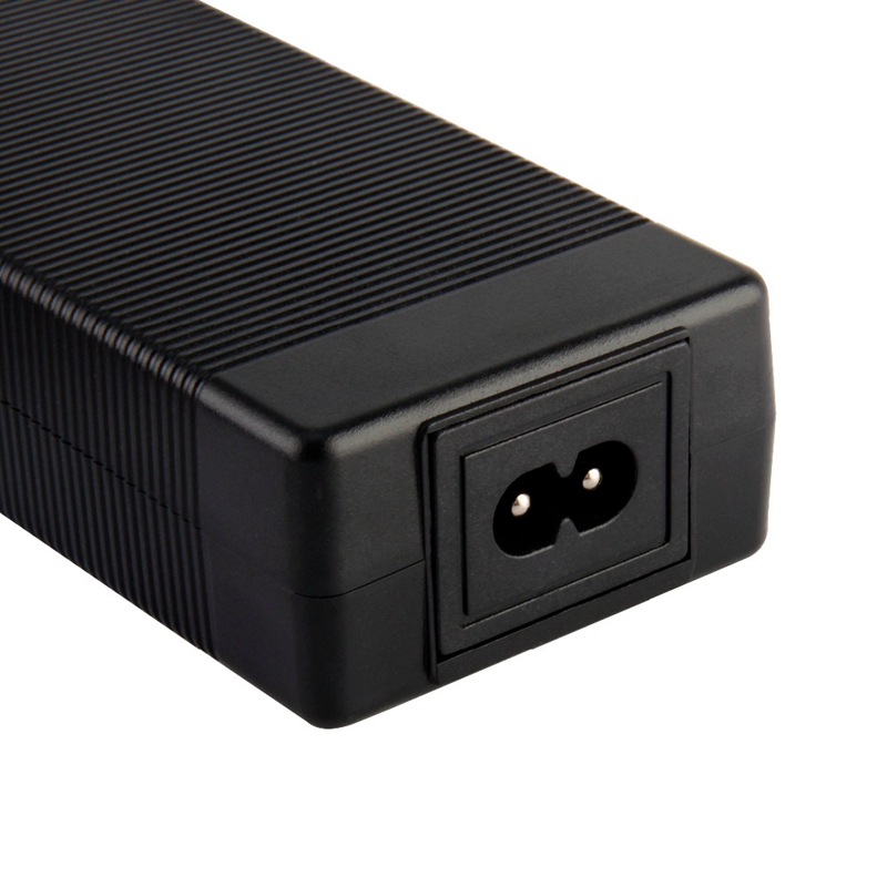 Chargeur de batterie Li-ion in - Smart Plug Matter Thread avis et prix